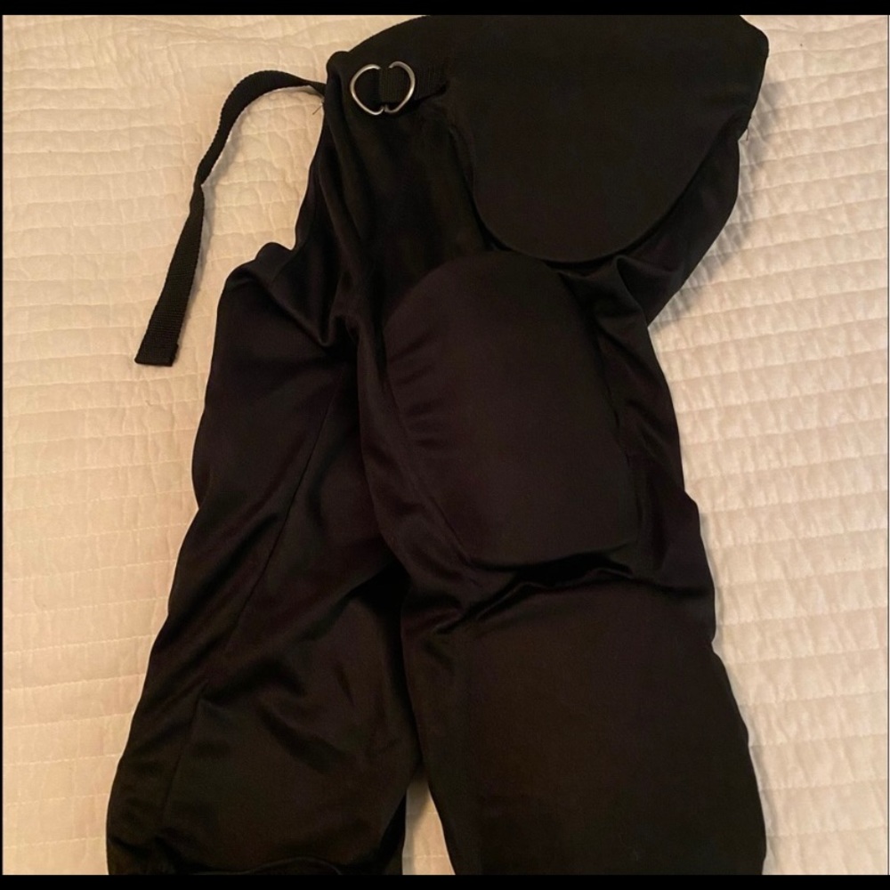 Football pants with built in pads